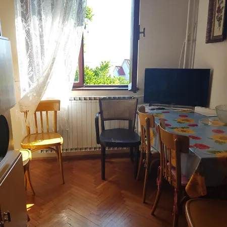 Very Big Cheap For Big Families Very Close To Sea, 3air-conditiners Apartament Dramalj