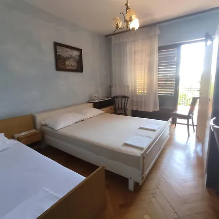 Very Big Cheap For Big Families Very Close To Sea, 3air-conditiners * Dramalj