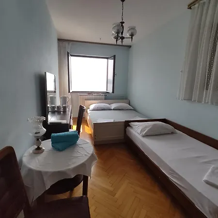 Very Big Cheap For Big Families Very Close To Sea, 3air-conditiners Apartament Dramalj