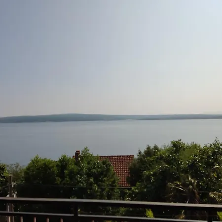 Apartament Very Big Cheap For Big Families Very Close To Sea, 3air-conditiners *