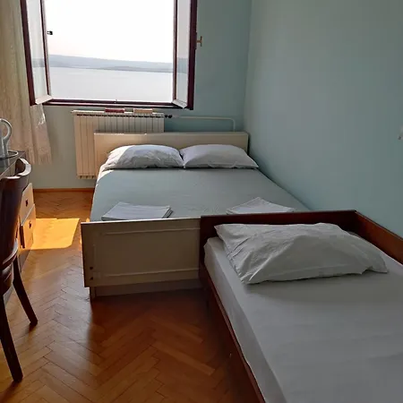 Apartament Very Big Cheap For Big Families Very Close To Sea, 3air-conditiners Dramalj