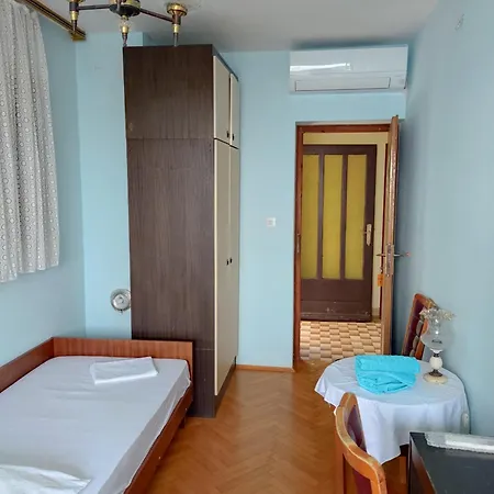 Very Big Cheap For Big Families Very Close To Sea, 3air-conditiners *