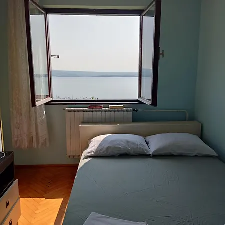 Very Big Cheap For Big Families Very Close To Sea, 3air-conditiners Apartament Dramalj