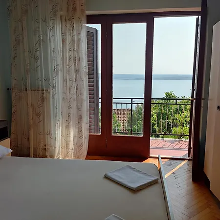 Very Big Cheap For Big Families Very Close To Sea, 3air-conditiners Apartament