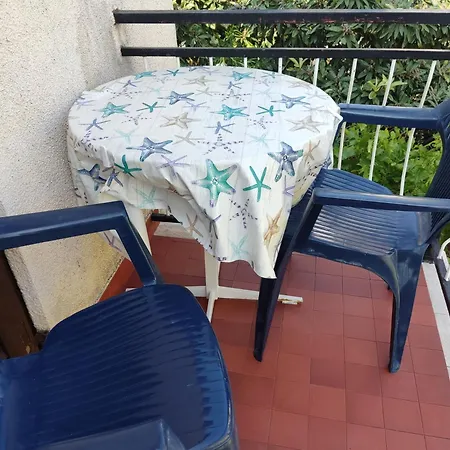 Very Big Cheap For Big Families Very Close To Sea, 3air-conditiners * Dramalj