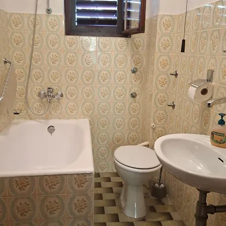 Apartament Very Big Cheap For Big Families Very Close To Sea, 3air-conditiners Dramalj